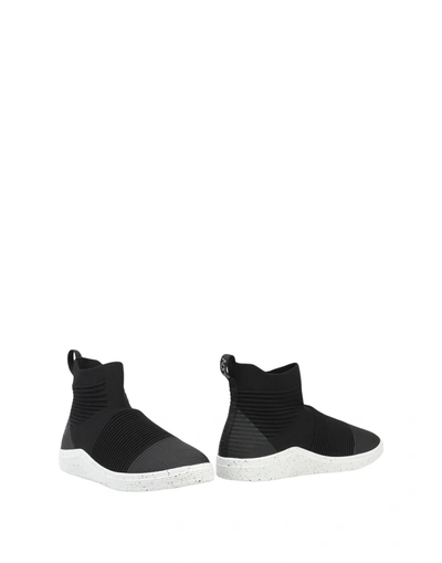 Adno Ankle Boots In Black