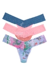 Hanky Panky Low Rise Lace Thongs In Himp/ Pnkl