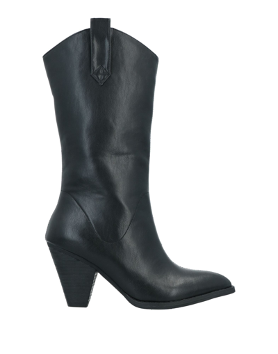 Brawn's Knee Boots In Black