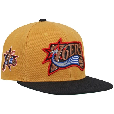 Mitchell & Ness Men's  Gold And Black Philadelphia 76ers Hardwood Classics Snapback Hat In Gold,black