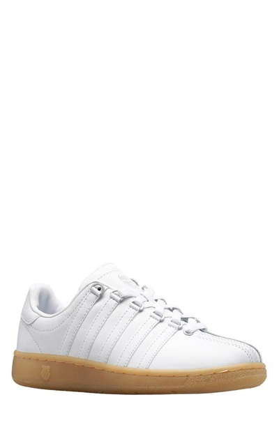 K-swiss Classic Vn Sneaker In White/gum