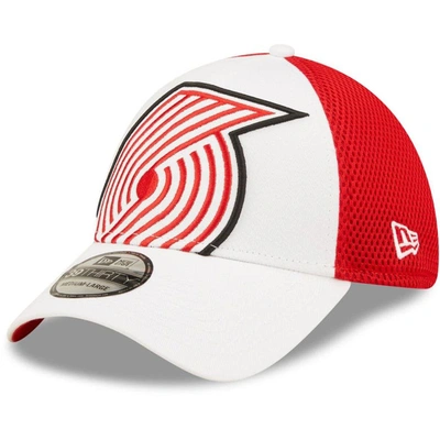 New Era Men's  White, Red Portland Trail Blazers Large Logo 39thirty Flex Hat In White,red