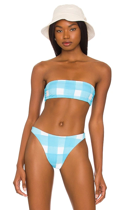 Solid & Striped The Annabelle Reversible Bikini Top In Blue,white