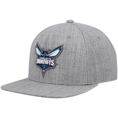 Mitchell & Ness Men's  Heathered Gray Charlotte Hornets 2.0 Snapback Hat
