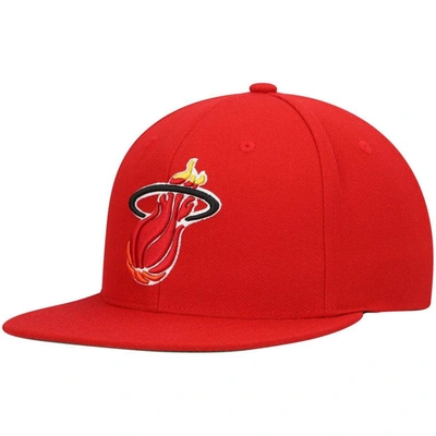 Mitchell & Ness Men's  Red, Orange Miami Heat Hardwood Classics Team Side Fitted Hat
