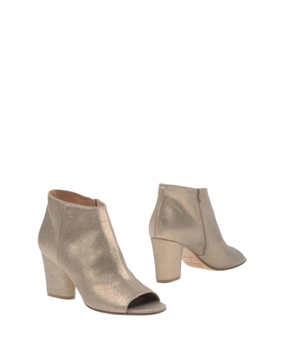 Maison Margiela Ankle Boot In Platinum