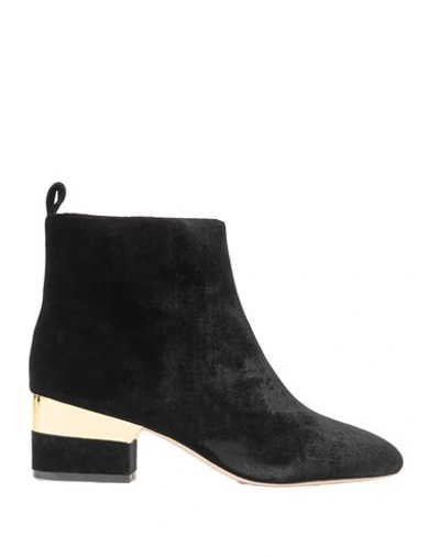 Isa Tapia Woman Hardy Embellished Velvet Ankle Boots Black