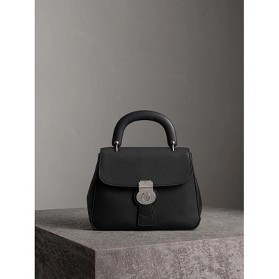 Burberry The Medium Dk88 Top Handle Bag In Black