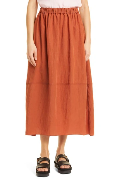 Vince Tiered Pleated Maxi Skirt In Rust Amber