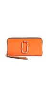 Marc Jacobs Snapshot Standard Continental Wallet In Orange Multi