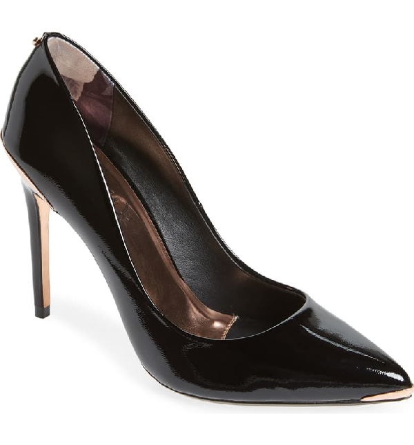 womens black patent pumps