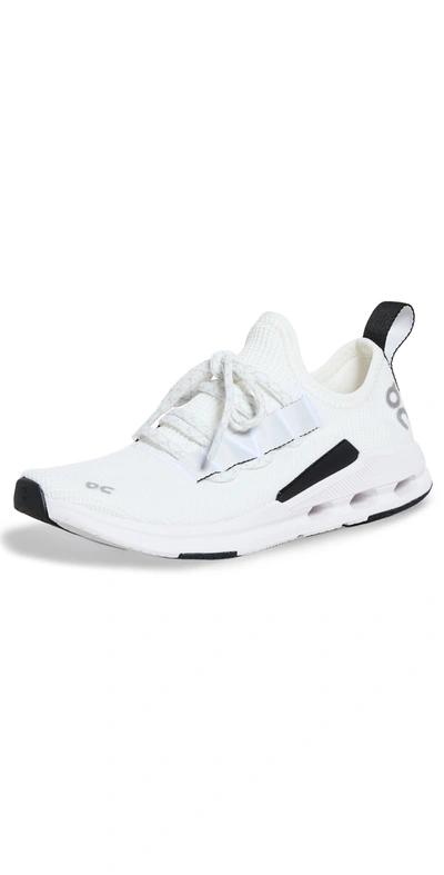 On Cloudeasy Sneaker In White
