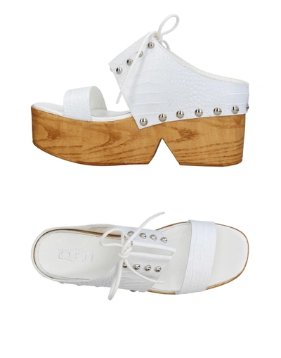 Cult Sandals In White