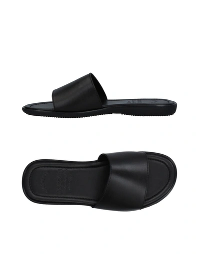 Doucal's Sandals In Black