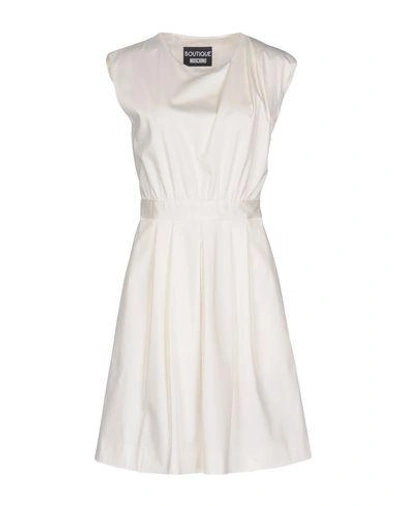 Boutique Moschino Short Dress In White
