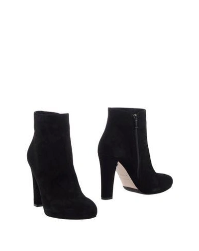 Le Silla Ankle Boot In Black