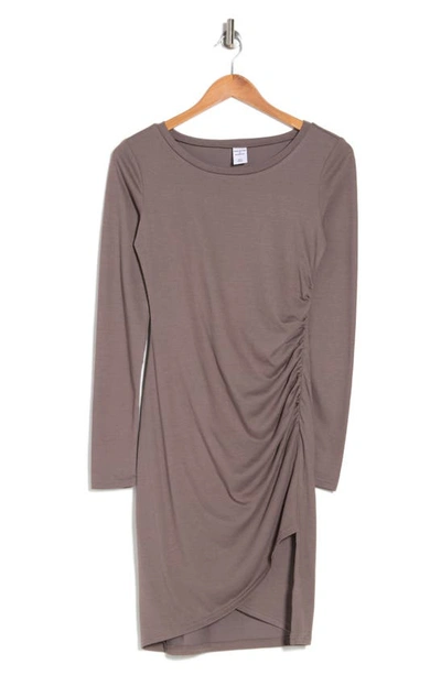 Melrose And Market Long Sleeve Side Ruched Dress In Tan Dusk