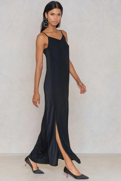 calvin klein black maxi dress Women's Viscose Ribbed Carbon at Amazon Women's Clothing store Crafted from responsibly sourced viscose blended with nylon for reduced environmental impact. Calvin Klein Dawn Maxi Slip