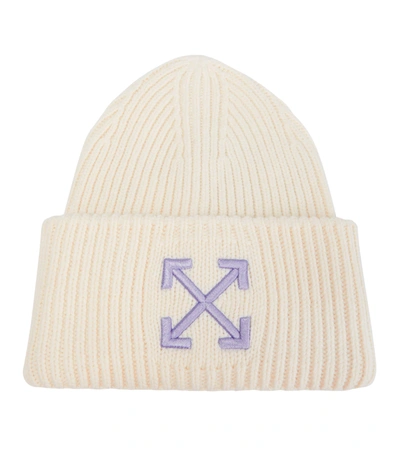 Off-white White Arrows-motif Ribbed-knit Beanie In White / Lilac