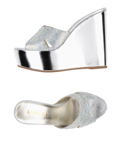 Le Silla Sandals In Platinum