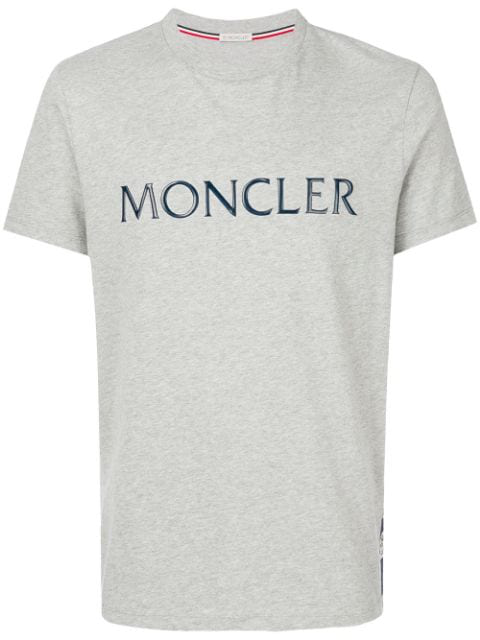 Moncler Maglia Logo-graphic T-shirt In Grigio | ModeSens