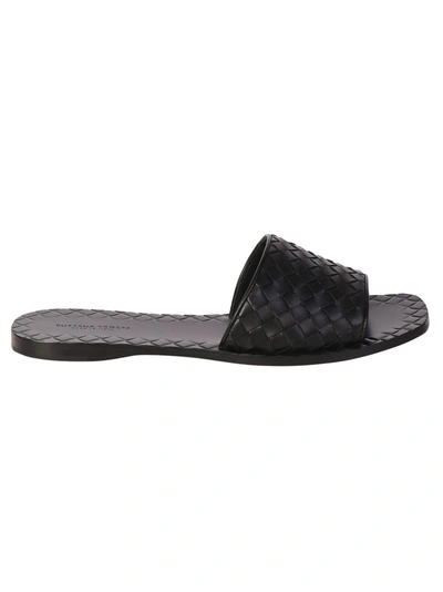 Bottega Veneta Sandals In Nero