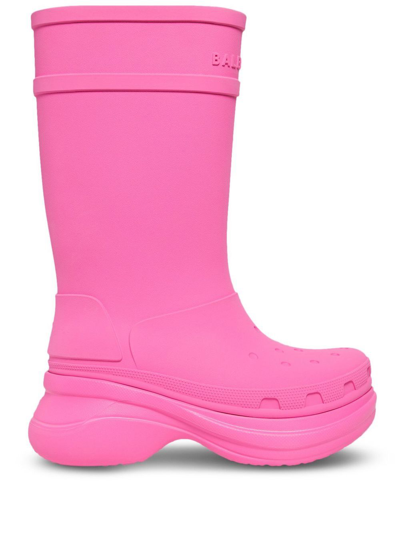 Balenciaga X Crocs 厚底中筒靴 In Hot Pink