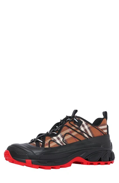 Burberry Arthur Sneakers Mit Vintage-check In Brown