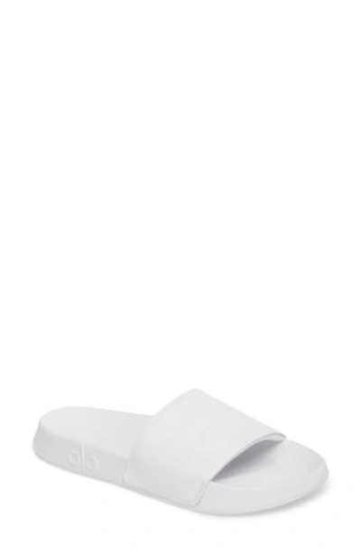 Alo Yoga It 2 Sandal In White/ White