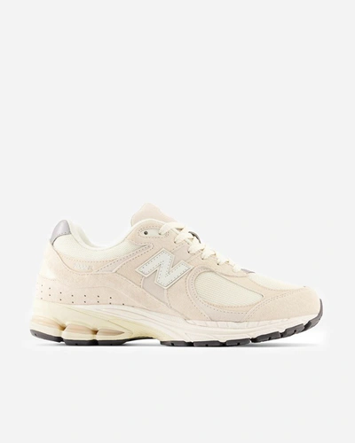 New Balance Womens  2002r In Angora/calm Taupe/silver Metallic