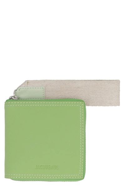 Jacquemus Le Carre Rond Wristlet Leather Wallet In Green
