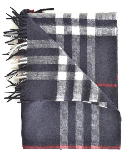 Burberry Giant Icon Check Scarf In Grey
