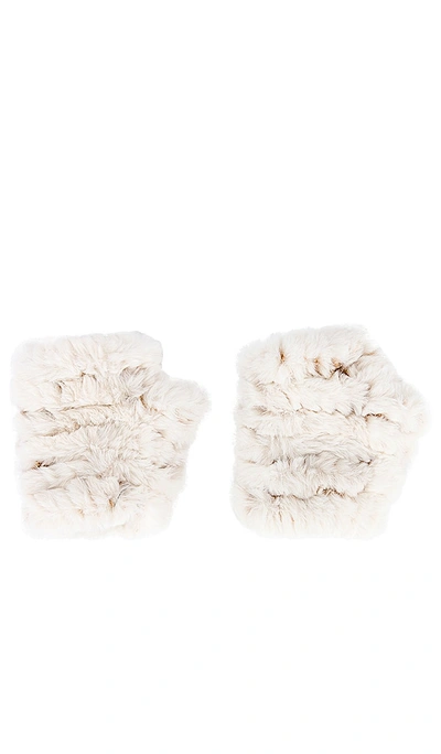 Jocelyn Mandy Faux Fur Fingerless Mittens In Ivory