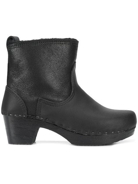 black clog boots
