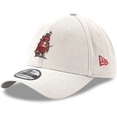 New Era White Tampa Bay Buccaneers Alternate Logo Iced Ii 39thirty Flex Hat