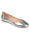 Journee Collection Comfort Kavn Flat In Silver