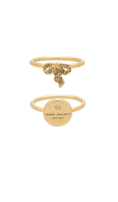 Marc Jacobs Mj Coin Bow Charm Ring In Metallic Gold