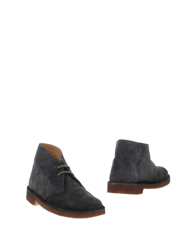 Clarks Originals Ankle Boots In Lead