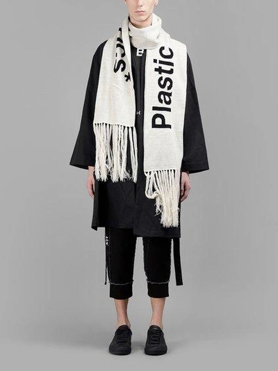 Off white a cold cheap wall