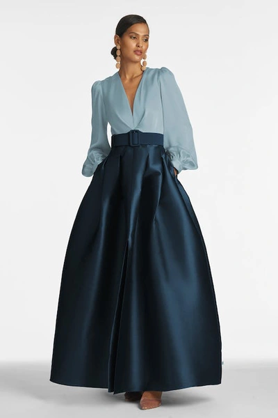 Sachin & Babi Zoe Belted Satin Gown In Grün
