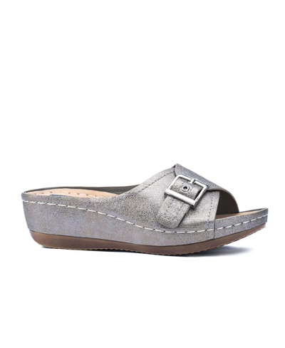 Gc Shoes Women's Justina Wedge Sandals In Pewter