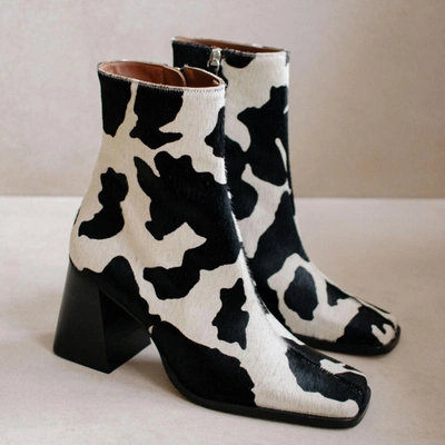 Alohas South Cow Print Ankle Boots In Cow Black Print