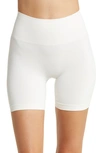 Skims Soft Smoothing Shorts In Marble