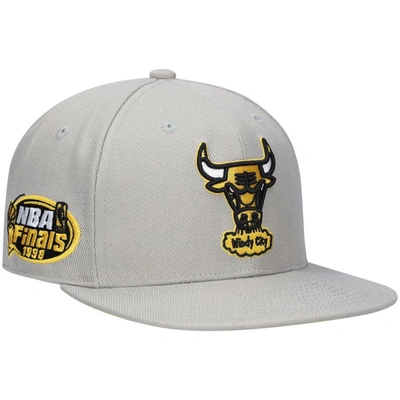 Mitchell & Ness Men's  Gray Chicago Bulls Hardwood Classics 1998 Nba Finals Sunny Gray Fitted Hat