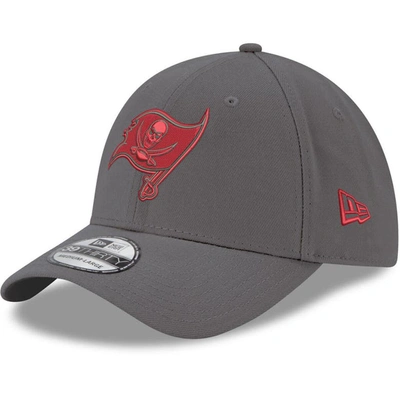 New Era Graphite Tampa Bay Buccaneers Primary Logo Storm 39thirty Flex Hat