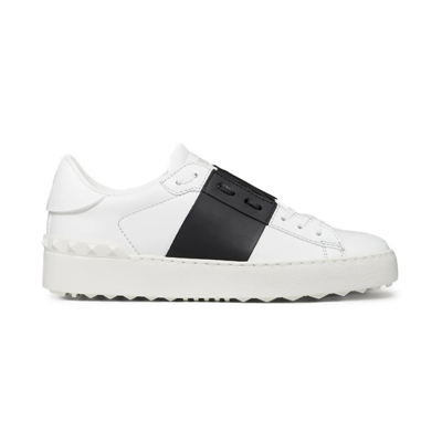 Valentino Garavani Rockstud Untitled Leather Sneakers In White 1