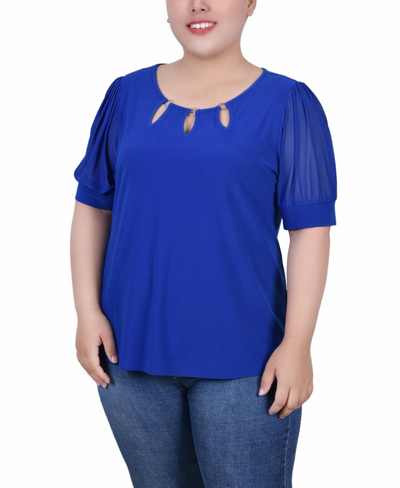 Ny Collection Plus Size Short Sleeve Three-ring Top In Surf The Web