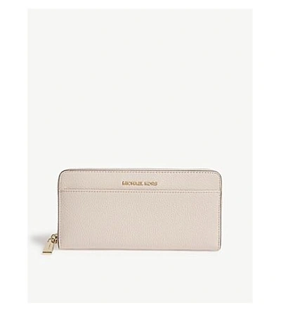 Michael Michael Kors Mercer Continental Leather Wallet In Soft Pink