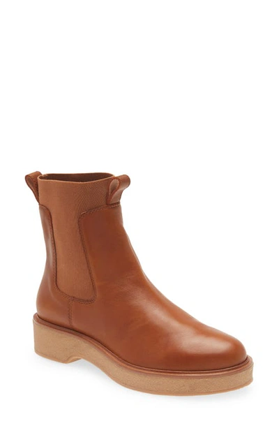 Madewell The Camryn Chelsea Boot In English Saddle