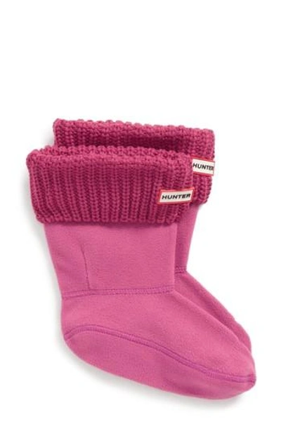 Hunter Original Short Cable Knit Cuff Welly Boot Socks In Dark Ion Pink/ Black